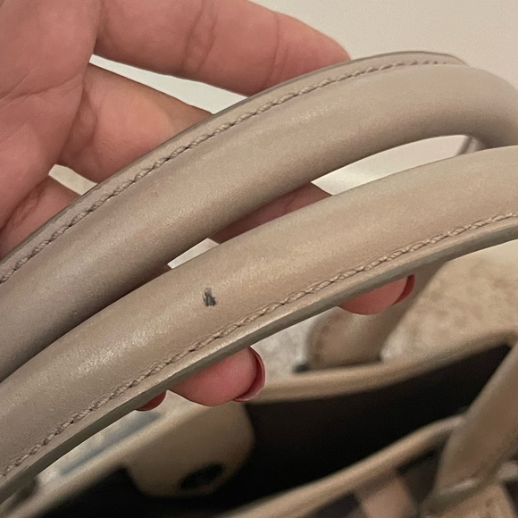 Burberry Gray Smoke Check canvas ☀️ - Picture 3 of 11